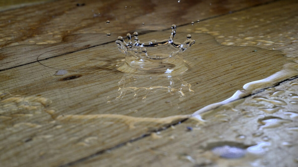 Does Home Insurance Cover Water Damage From Leaking Pipe?